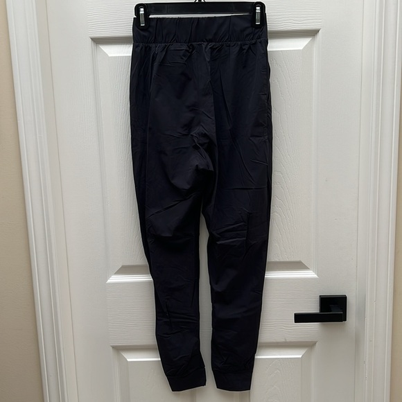 Nike high waisted joggers - Picture 3 of 10